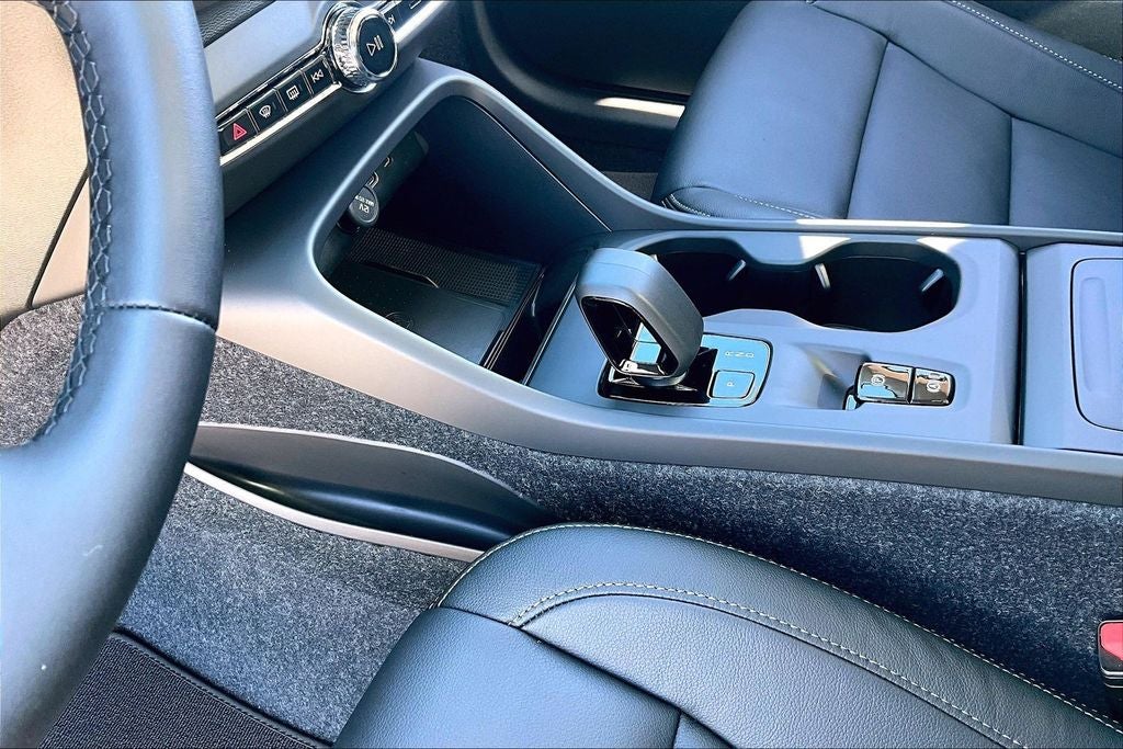 2026 Volvo XC40 B4 Core