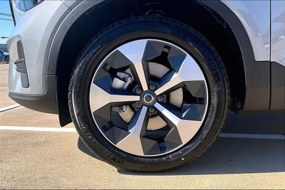 2026 Volvo XC40 B4 Core