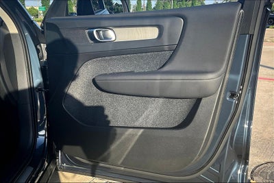 2026 Volvo XC40 B4 Core