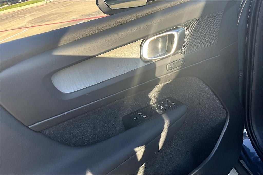 2026 Volvo XC40 B4 Core