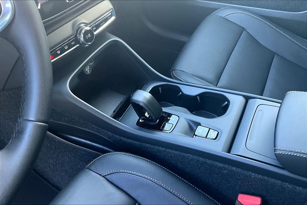 2026 Volvo XC40 B4 Core