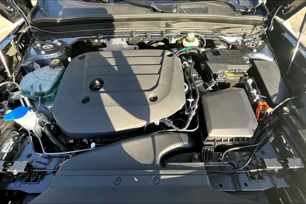 2026 Volvo XC40 B4 Core