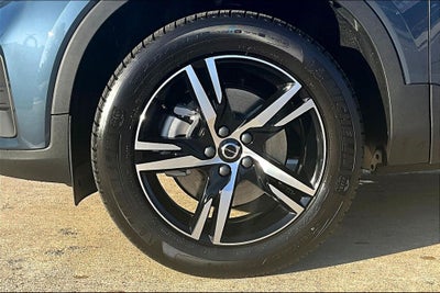 2026 Volvo XC40 B4 Core