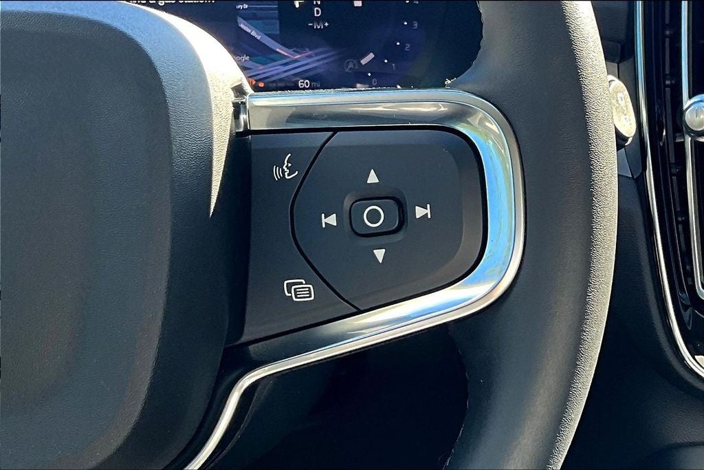 2026 Volvo XC40 B4 Core