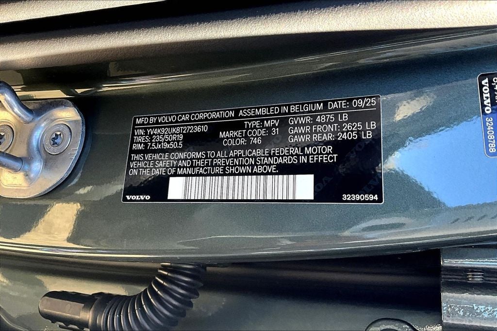 2026 Volvo XC40 B4 Core