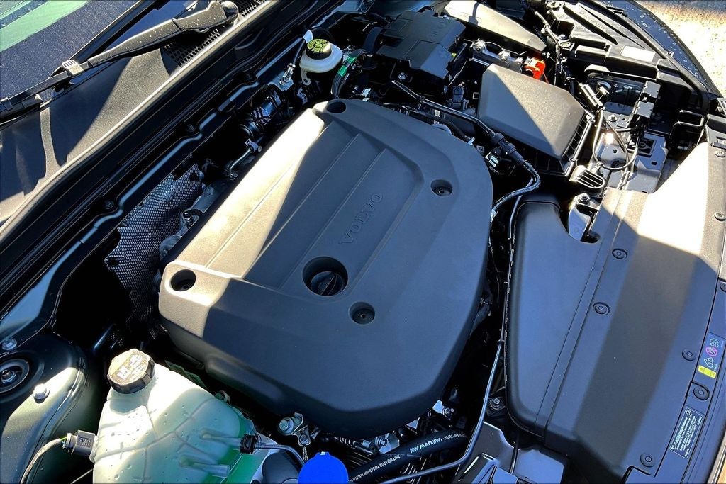 2026 Volvo XC40 B4 Core