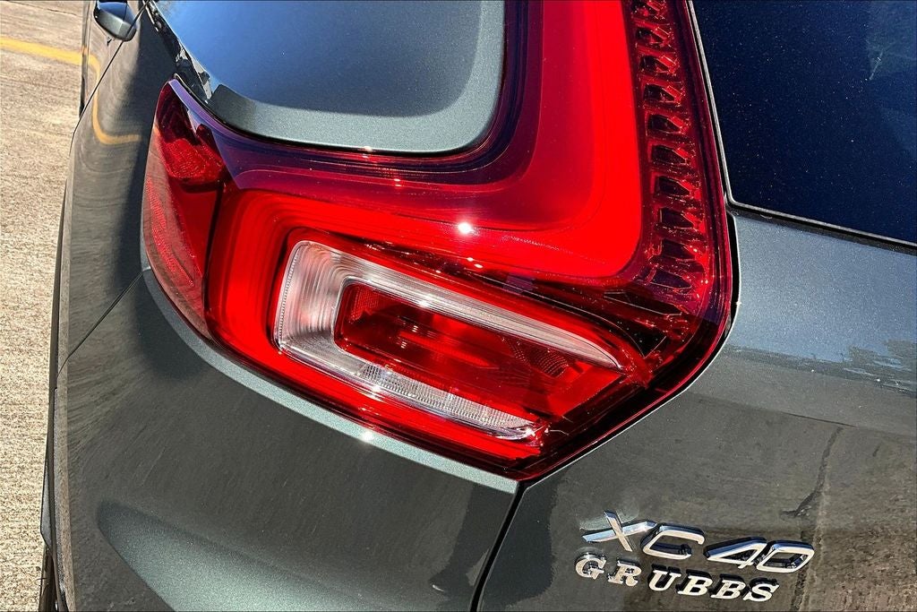 2026 Volvo XC40 B4 Core