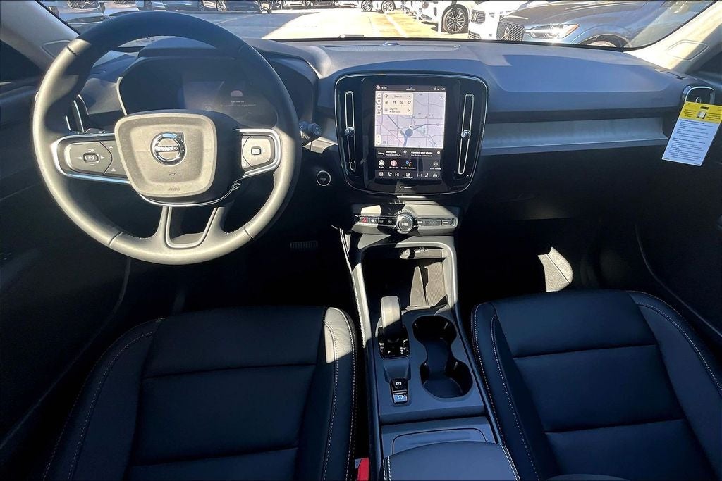 2026 Volvo XC40 B4 Core