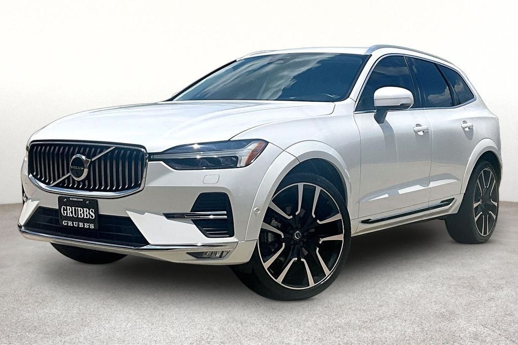 2023 Volvo XC60 B5 Ultimate Bright Theme