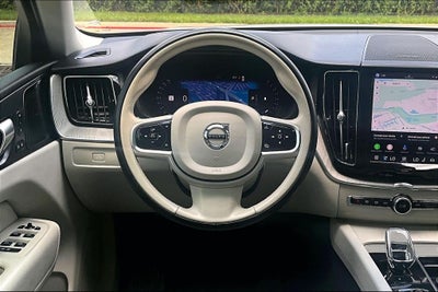 2023 Volvo XC60 B5 Ultimate Bright Theme