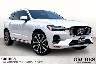2023 Volvo XC60 B5 Ultimate Bright Theme