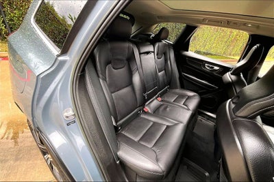2023 Volvo XC60 B5 Plus Bright Theme