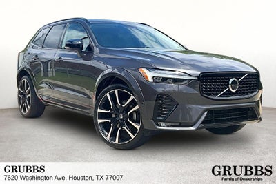 2023 Volvo XC60 B5 Ultimate Dark Theme