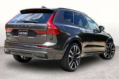 2023 Volvo XC60 B5 Ultimate Dark Theme