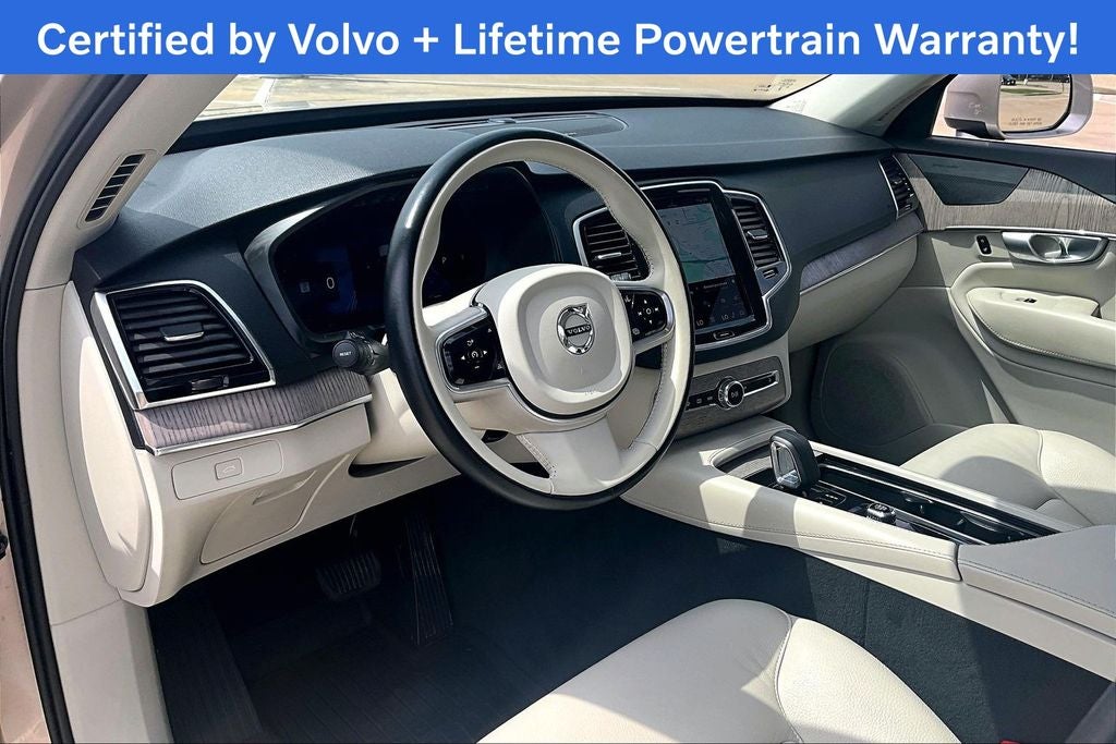 2024 Volvo XC90 B5 Plus