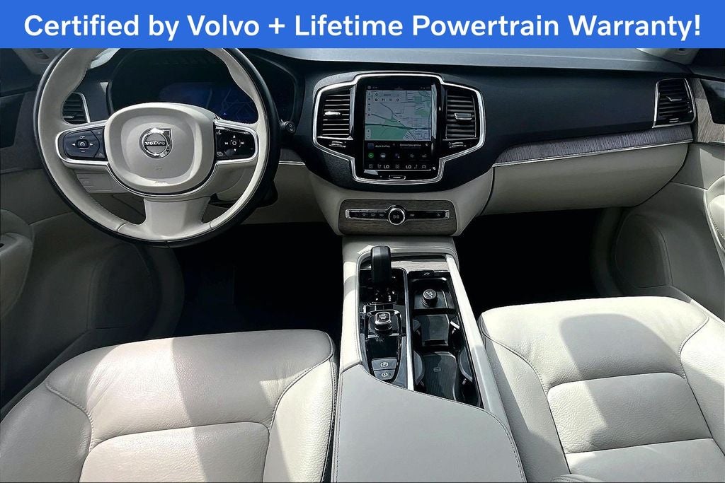 2024 Volvo XC90 B5 Plus