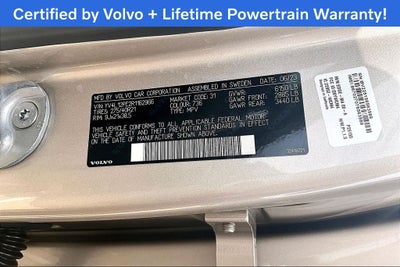 2024 Volvo XC90 B5 Plus