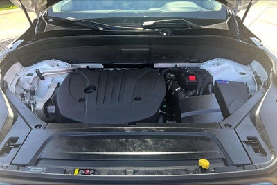 2024 Volvo XC90 B5 Plus