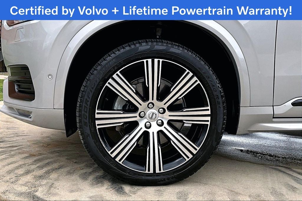 2024 Volvo XC90 B5 Plus
