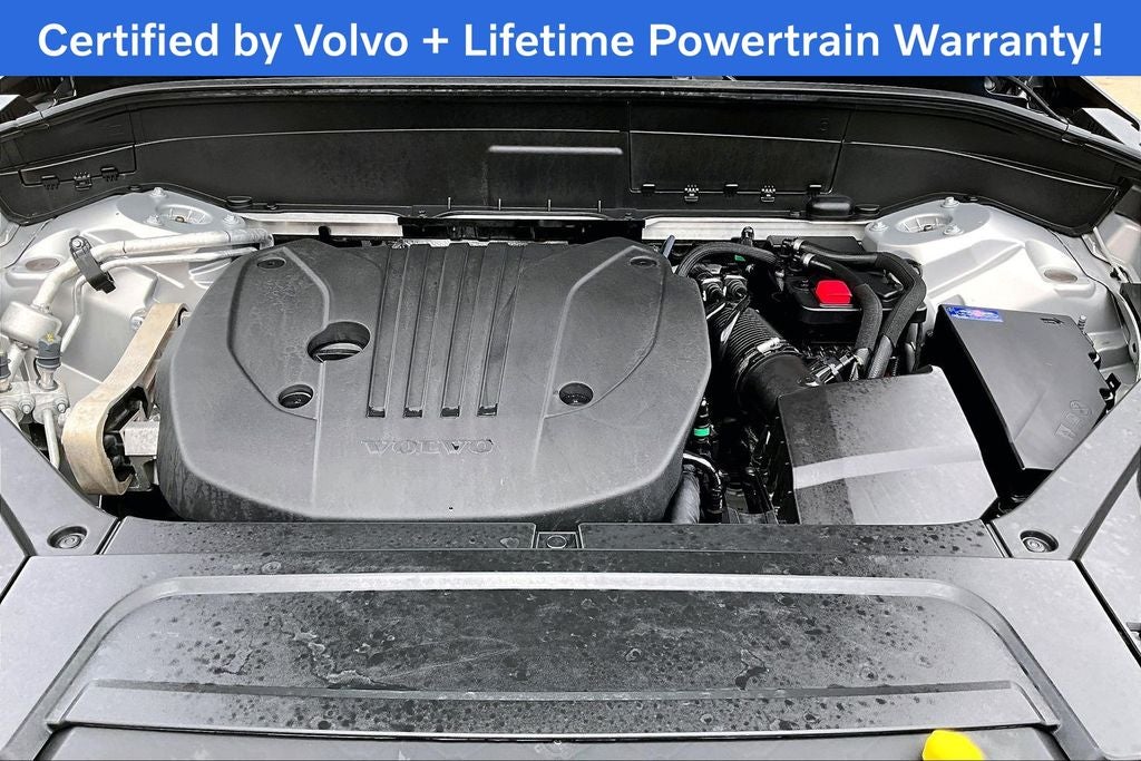 2024 Volvo XC90 B5 Plus