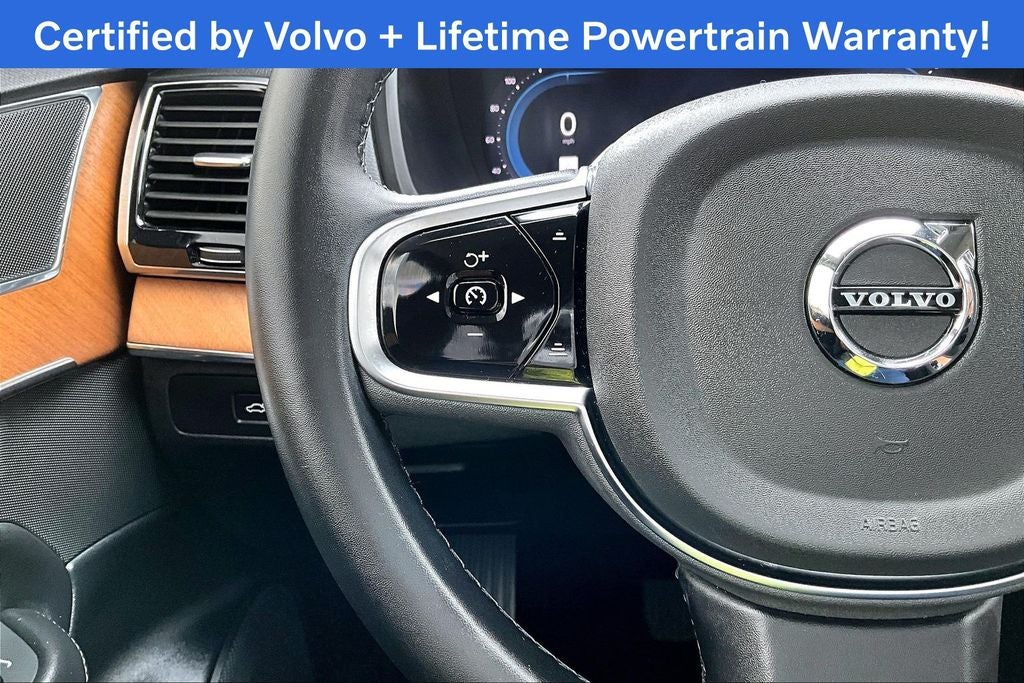 2024 Volvo XC90 B5 Plus
