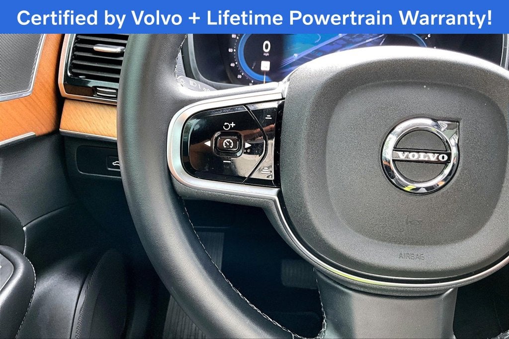 2024 Volvo XC90 B5 Plus