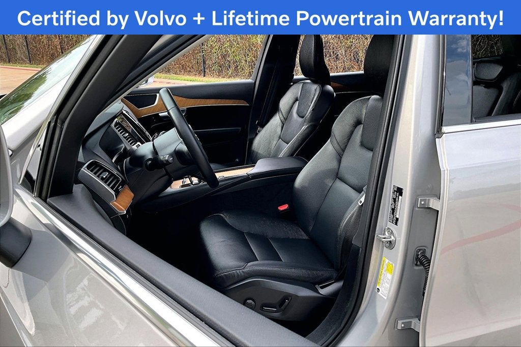 2024 Volvo XC90 B5 Plus
