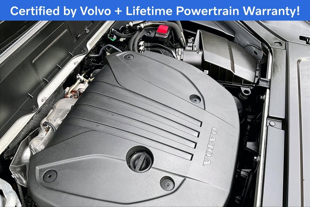 2024 Volvo XC90 B5 Plus