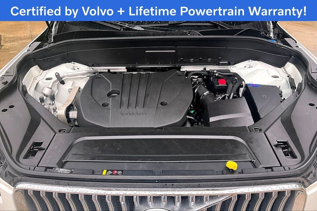 2023 Volvo XC90 B5 Plus
