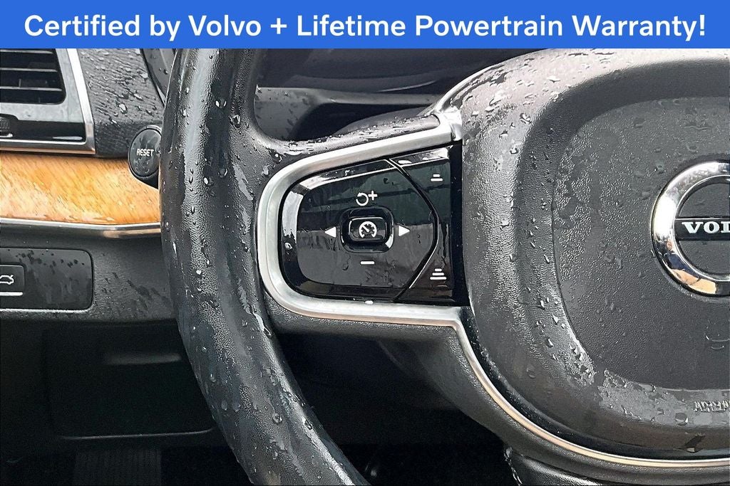 2023 Volvo XC90 B5 Plus