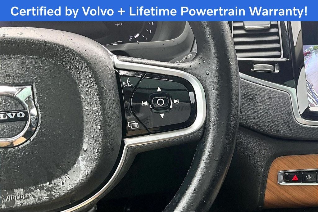 2023 Volvo XC90 B5 Plus