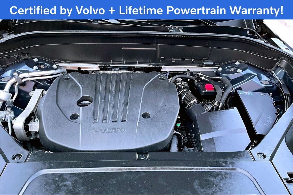 2023 Volvo XC90 B5 Plus