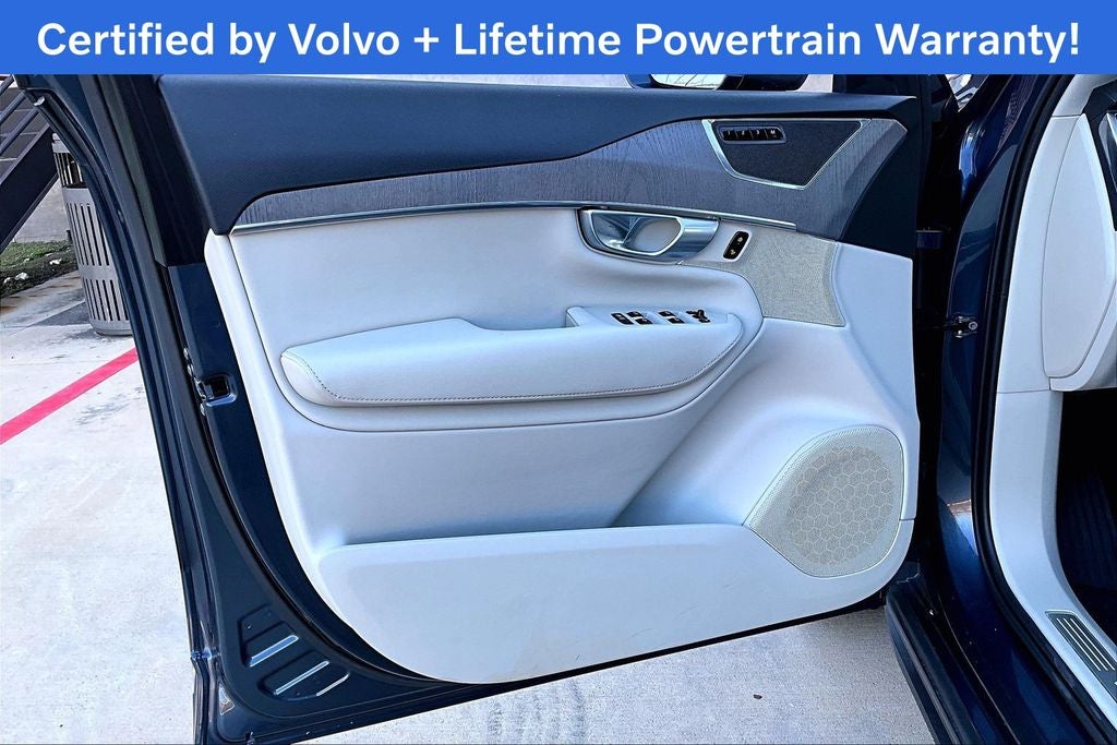 2023 Volvo XC90 B5 Plus