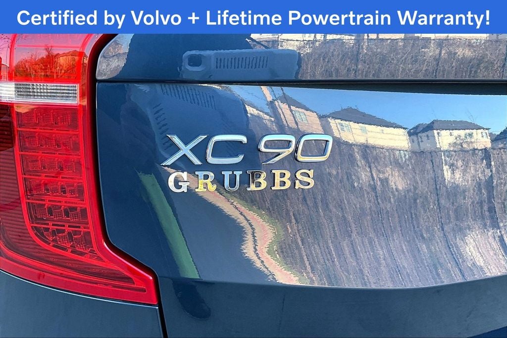 2023 Volvo XC90 B5 Plus