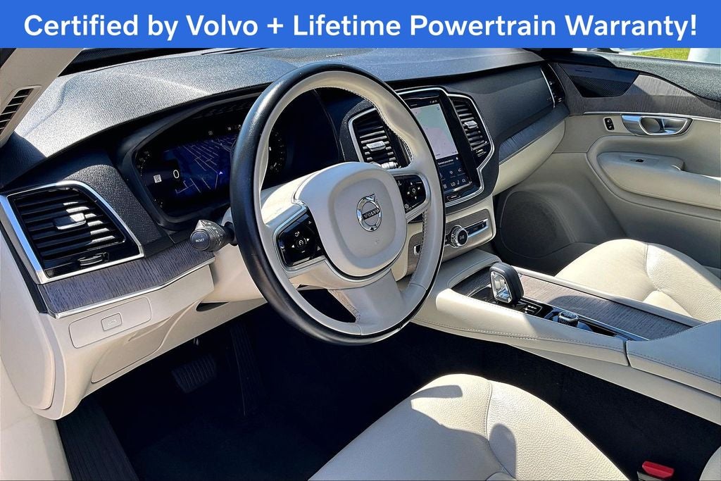 2023 Volvo XC90 B5 Plus