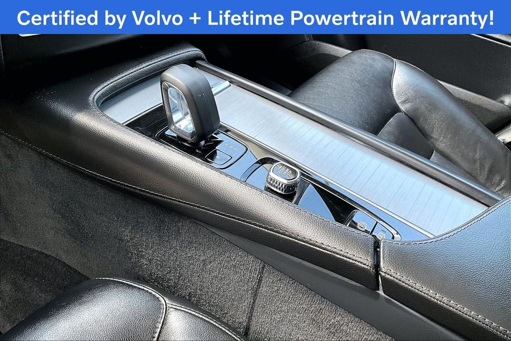 2023 Volvo XC90 B5 Core