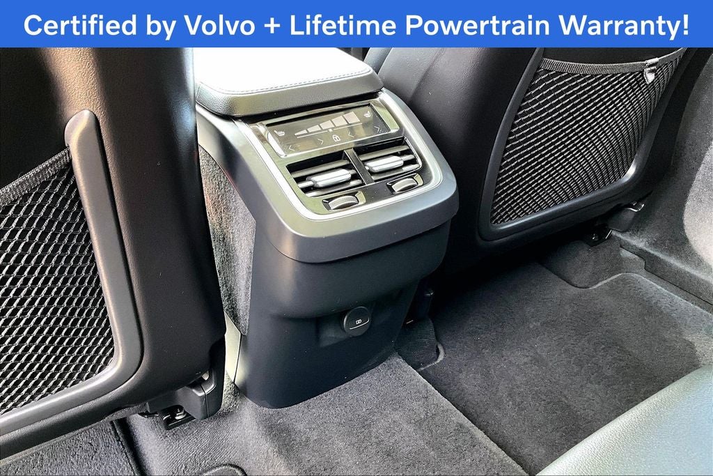 2023 Volvo XC90 B5 Core