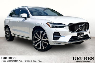 2023 Volvo XC60 B5 Ultimate Bright Theme