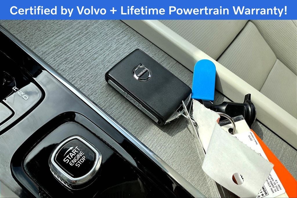 2023 Volvo XC60 B5 Ultimate Bright Theme