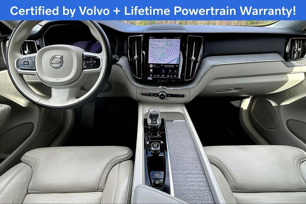 2023 Volvo XC60 B5 Ultimate Bright Theme