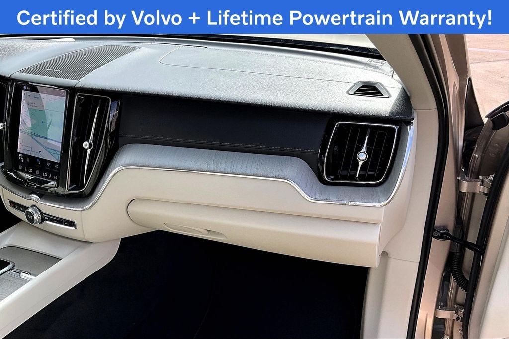 2023 Volvo XC60 B5 Ultimate Bright Theme