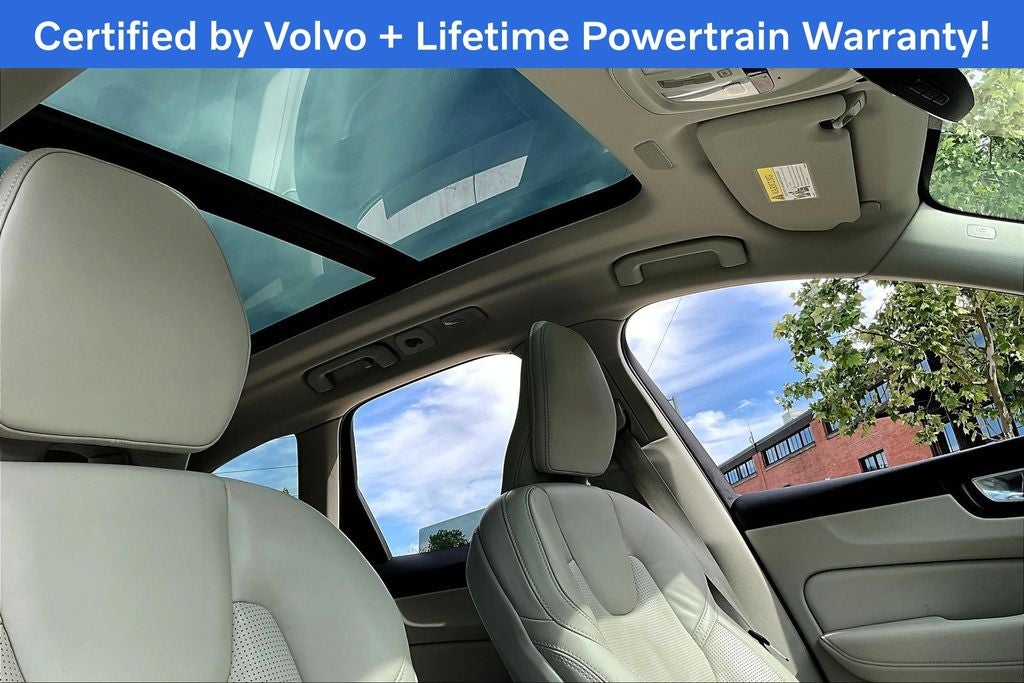 2023 Volvo XC60 B5 Ultimate Bright Theme