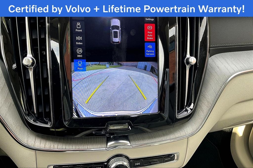 2023 Volvo XC60 B5 Ultimate Bright Theme