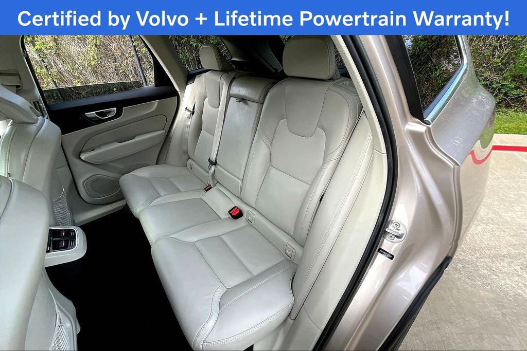 2023 Volvo XC60 B5 Ultimate Bright Theme
