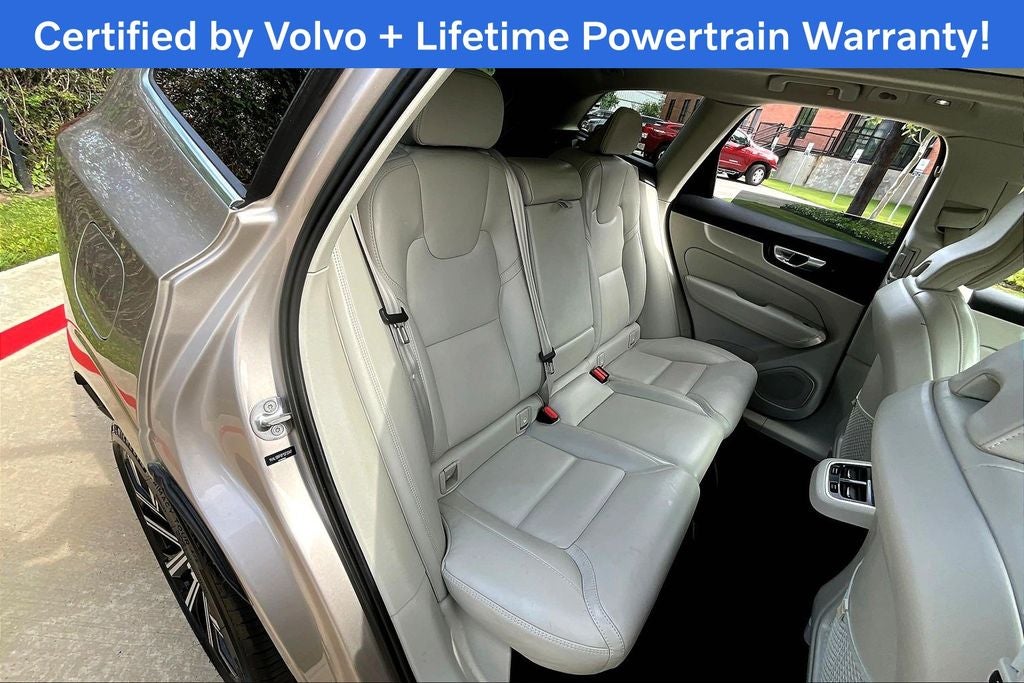 2023 Volvo XC60 B5 Ultimate Bright Theme