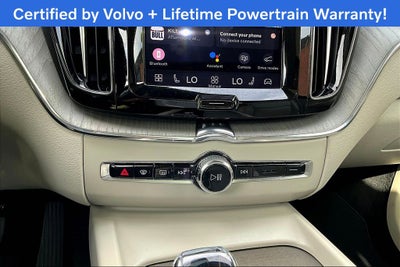 2023 Volvo XC60 B5 Ultimate Bright Theme