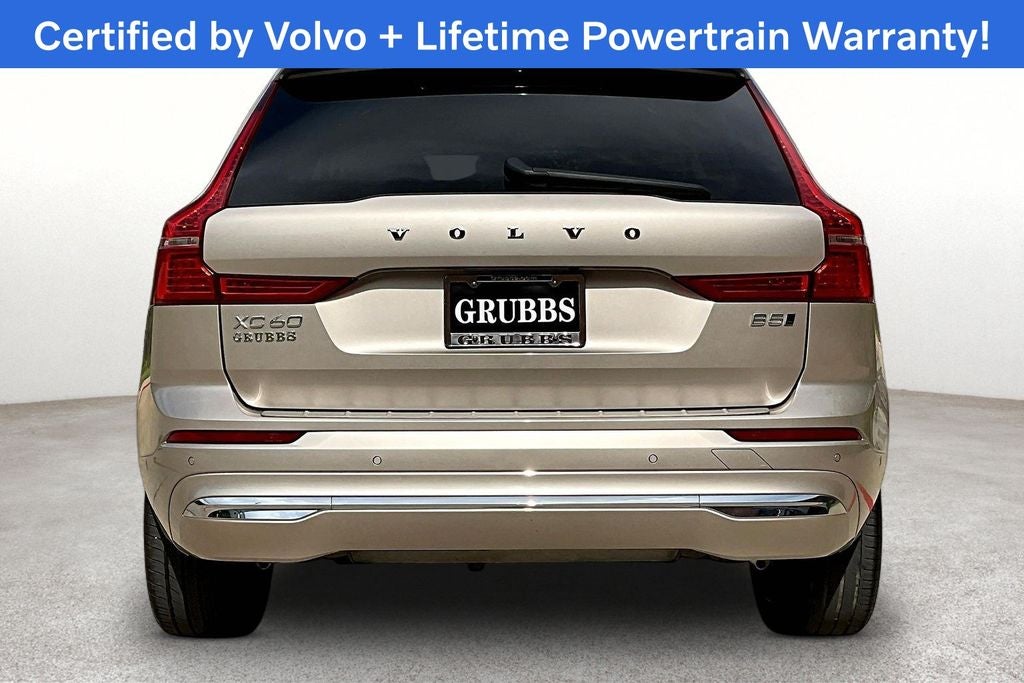 2023 Volvo XC60 B5 Ultimate Bright Theme