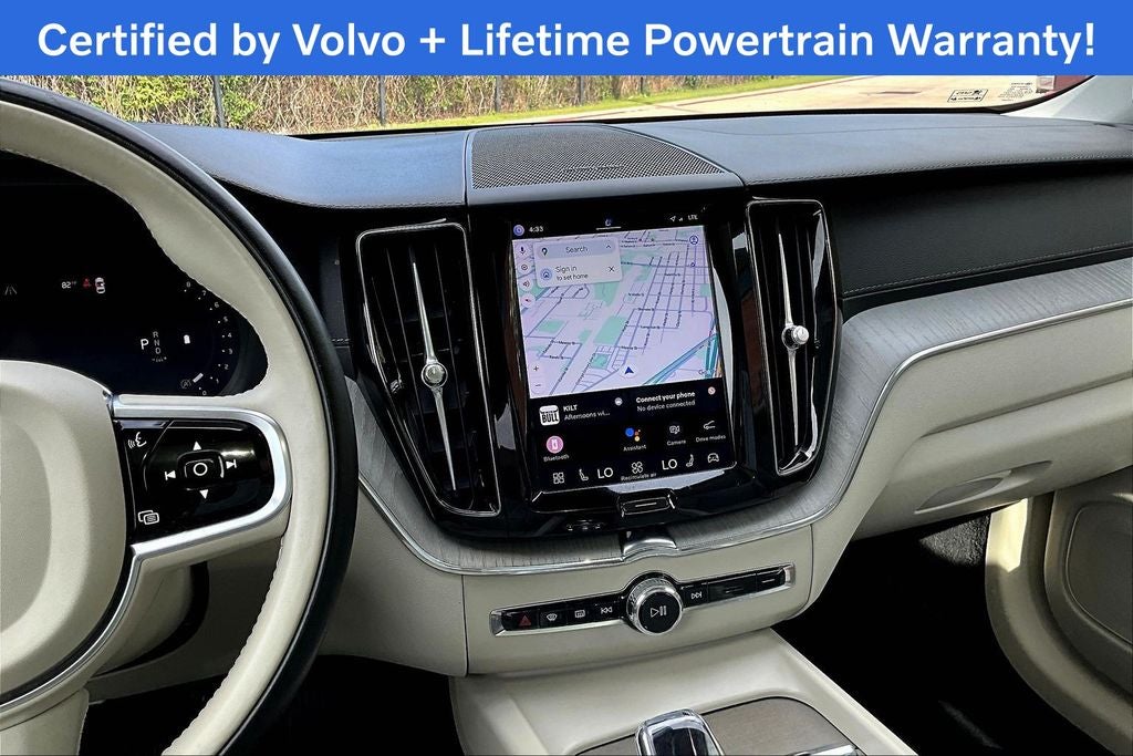 2023 Volvo XC60 B5 Ultimate Bright Theme