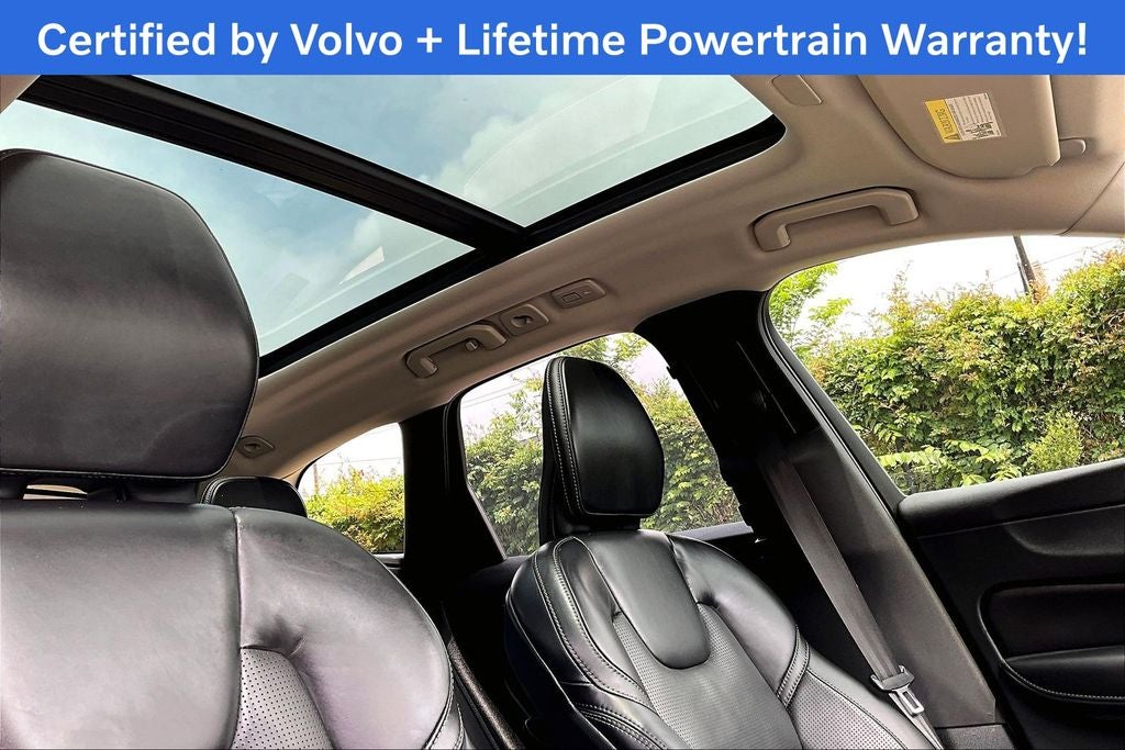 2023 Volvo XC60 B5 Ultimate Bright Theme
