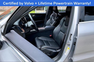 2023 Volvo XC60 B5 Ultimate Bright Theme